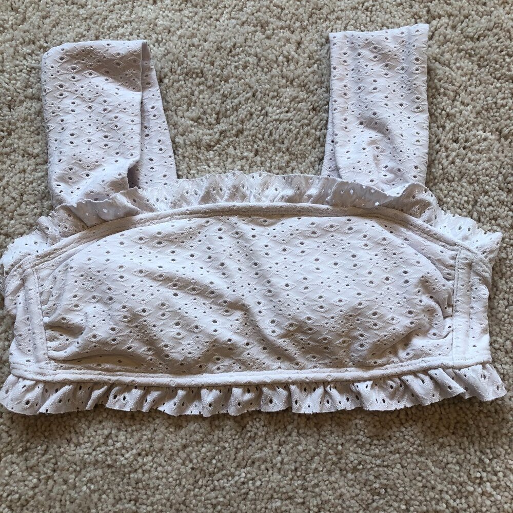 Women's Xhilaration White Lace Wide Strap Hook Closure Padded Bikini Top